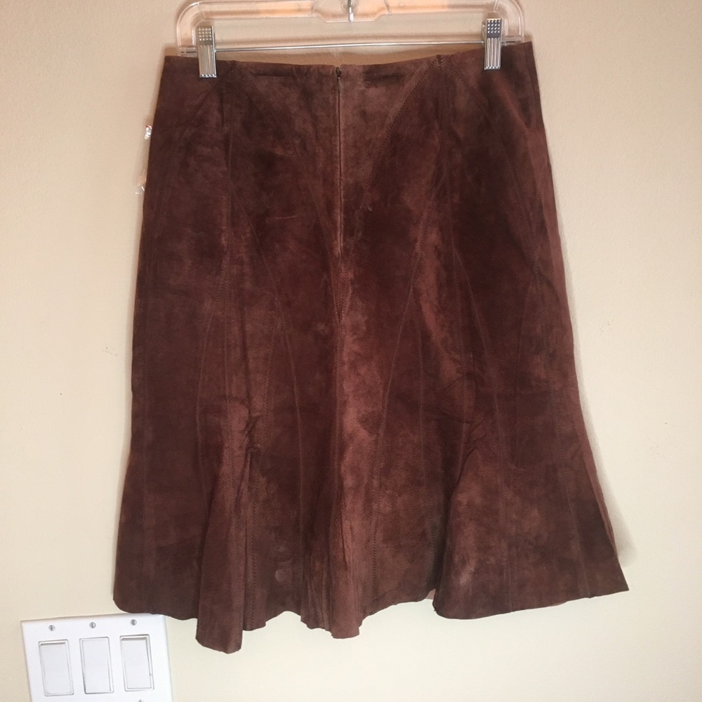 Brown Suede Skirt NWOT size 8 Suzanne Somers Fit & Flared Leather - Picture 2 of 4